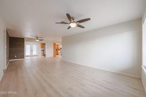 3443 E Paradise Dr, Phoenix, AZ 85028 photo 5
