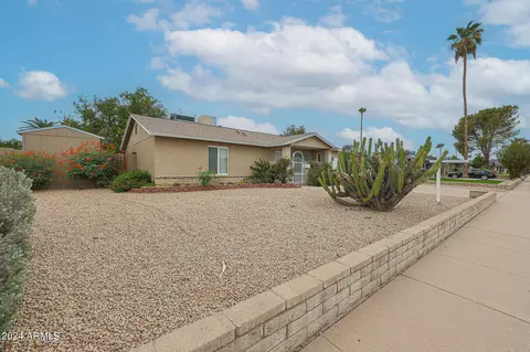 3443 E Paradise Dr, Phoenix, AZ 85028 photo 2