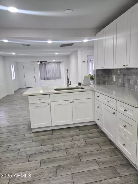 2209 E Sheridan St, Phoenix, AZ 85006 photo 13