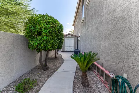 Exterior - 1372 E Lovebird Ct, Gilbert, AZ 85297 photo 15 of 15