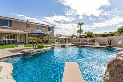 Exterior - 1372 E Lovebird Ct, Gilbert, AZ 85297 photo 14 of 15