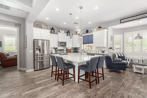 Kitchen - 1372 E Lovebird Ct, Gilbert, AZ 85297 photo 3 of 5