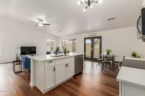 7016 S 16th Way, Phoenix, AZ 85042 photo 16