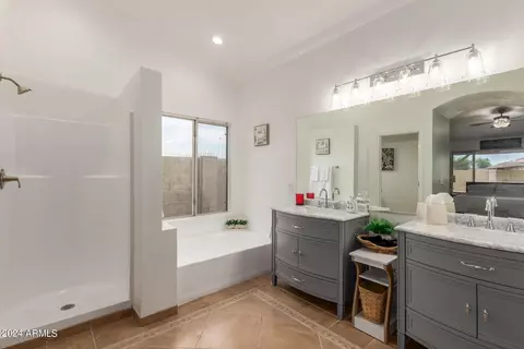 7016 S 16th Way, Phoenix, AZ 85042 photo 23