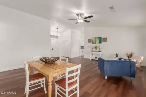 7016 S 16th Way, Phoenix, AZ 85042 photo 10