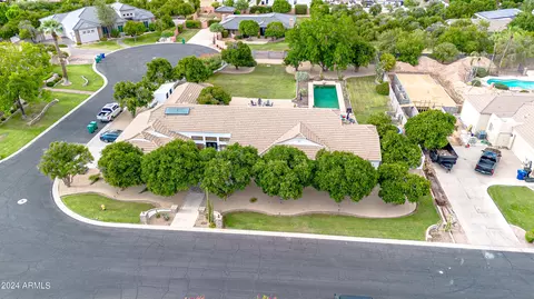 View/Area - 3950 E Mclellan Rd #7, Mesa, AZ 85205 photo 2 of 11
