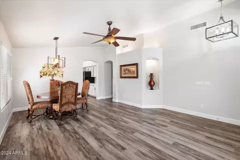 4327 E Tether Trl, Phoenix, AZ 85050 photo 3