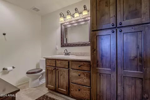 Bath - 9285 W Juniper Rd, Pine, AZ 85544 photo 7 of 8