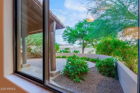 Exterior - 1024 W Cloud Rd, Phoenix, AZ 85086 photo 17 of 28