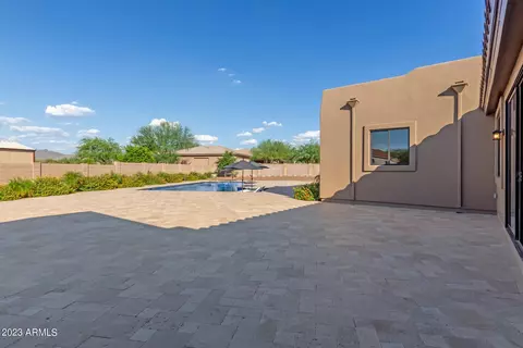Exterior - 1024 W Cloud Rd, Phoenix, AZ 85086 photo 16 of 28