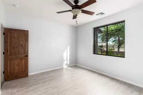 Bedroom - 1024 W Cloud Rd, Phoenix, AZ 85086 photo 8 of 8