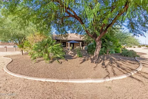 Exterior - 1024 W Cloud Rd, Phoenix, AZ 85086 photo 24 of 28