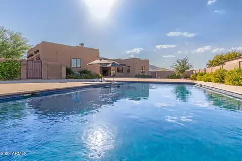 Exterior - 1024 W Cloud Rd, Phoenix, AZ 85086 photo 15 of 28