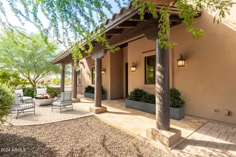 1024 W Cloud Rd, Phoenix, AZ 85086