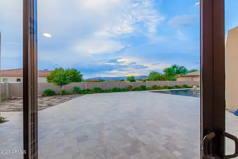 Exterior - 1024 W Cloud Rd, Phoenix, AZ 85086 photo 25 of 28