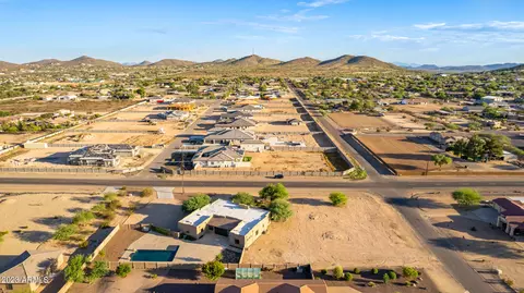 View/Area - 1024 W Cloud Rd, Phoenix, AZ 85086 photo 6 of 11