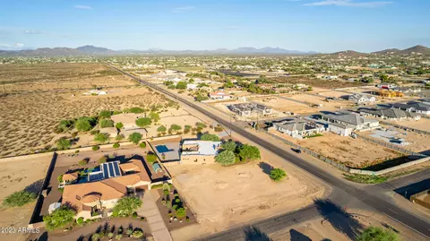 View/Area - 1024 W Cloud Rd, Phoenix, AZ 85086 photo 9 of 11