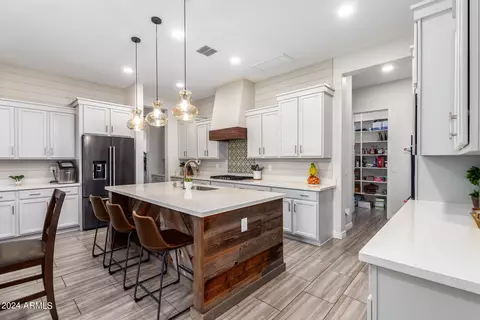 2419 E Tomahawk Dr, Gilbert, AZ 85298