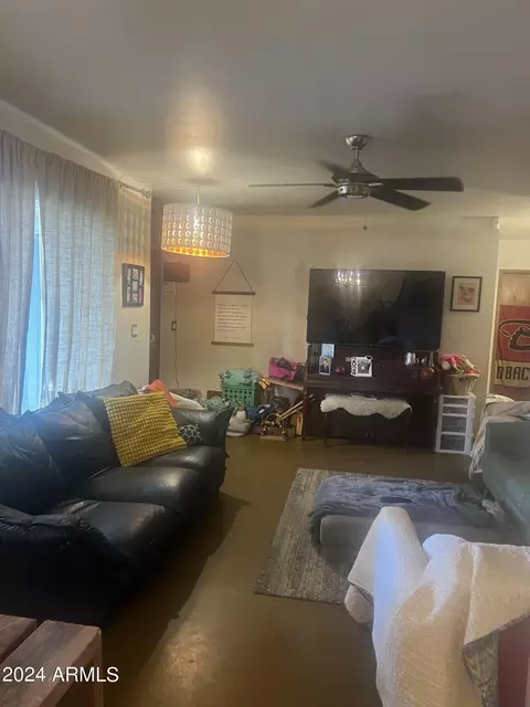 2024 E Whitton Ave, Phoenix, AZ 85016 photo 3