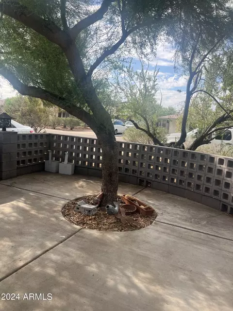 2024 E Whitton Ave, Phoenix, AZ 85016 photo 2