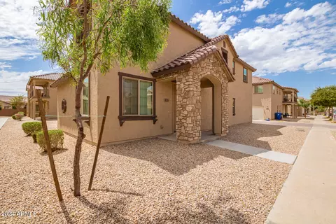833 E Agua Fria Ln, Avondale, AZ 85323