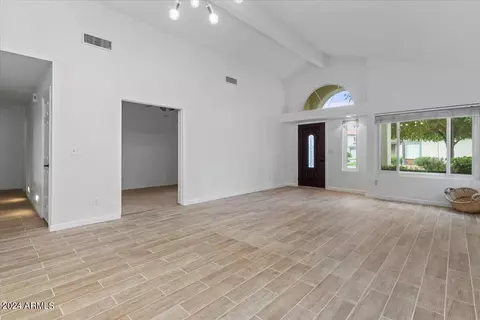 2126 E Nantuckett Dr, Gilbert, AZ 85234 photo 7