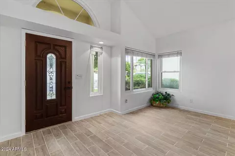 2126 E Nantuckett Dr, Gilbert, AZ 85234 photo 4