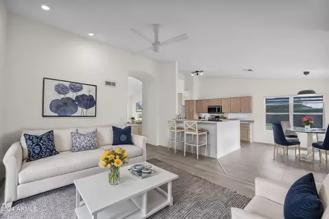 4131 E Cathedral Rock Dr, Phoenix, AZ 85044 photo 4