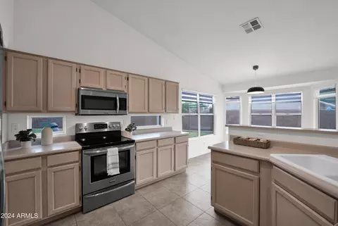 4131 E Cathedral Rock Dr, Phoenix, AZ 85044 photo 15