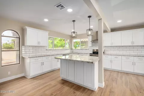 2132 W Knowles Cir, Mesa, AZ 85202 photo 8