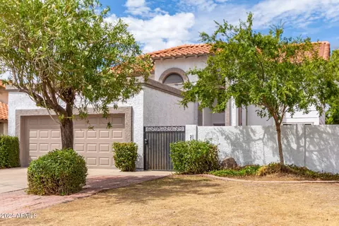 2132 W Knowles Cir, Mesa, AZ 85202