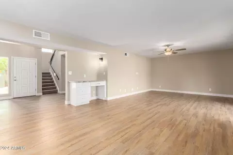 2132 W Knowles Cir, Mesa, AZ 85202 photo 3