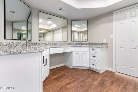 2132 W Knowles Cir, Mesa, AZ 85202 photo 16