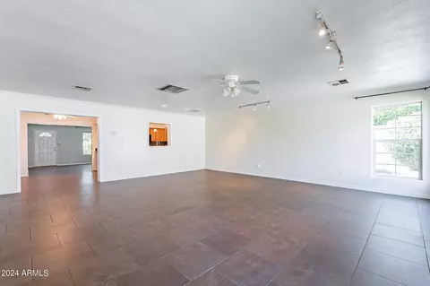 3843 N 50th St, Phoenix, AZ 85018 photo 14