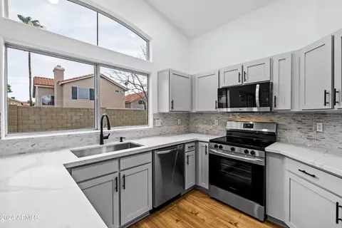 1327 E Angela Dr, Phoenix, AZ 85022 photo 10
