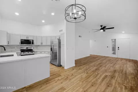 1327 E Angela Dr, Phoenix, AZ 85022 photo 4