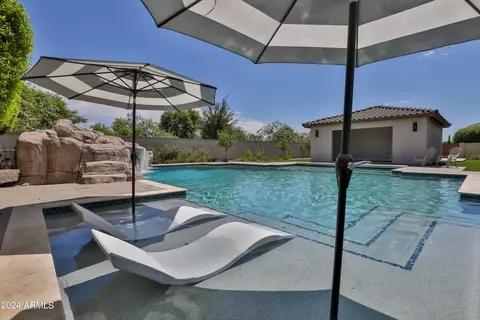 Exterior - 2582 E Muirfield St, Gilbert, AZ 85298 photo 23 of 34