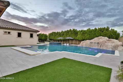 Exterior - 2582 E Muirfield St, Gilbert, AZ 85298 photo 17 of 34