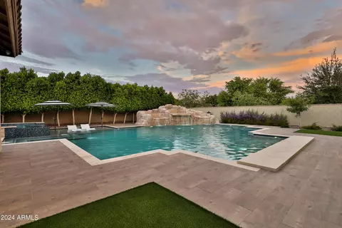 Exterior - 2582 E Muirfield St, Gilbert, AZ 85298 photo 21 of 34