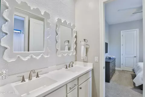 Bath - 2582 E Muirfield St, Gilbert, AZ 85298 photo 4 of 4