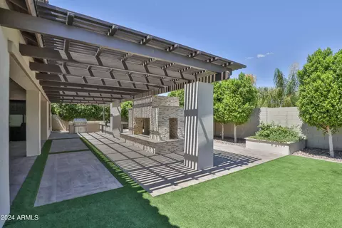 Exterior - 2582 E Muirfield St, Gilbert, AZ 85298 photo 5 of 34