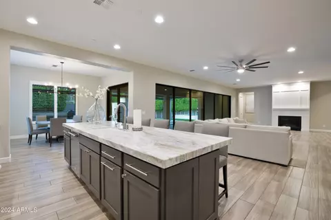 Kitchen - 2582 E Muirfield St, Gilbert, AZ 85298 photo 6 of 6