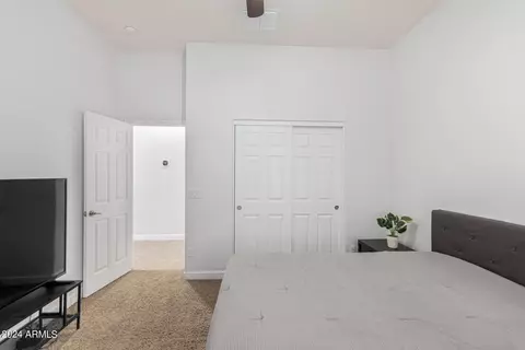 Bedroom - 1069 E Periwinkle Way, Gilbert, AZ 85297 photo 7 of 12