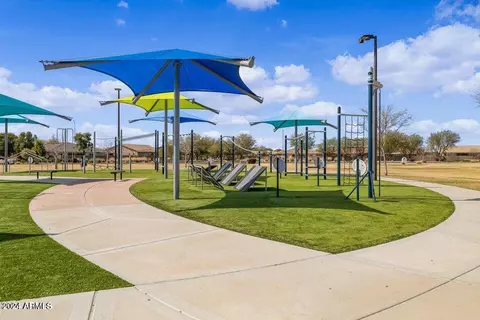 View/Area - 1069 E Periwinkle Way, Gilbert, AZ 85297 photo 17 of 22