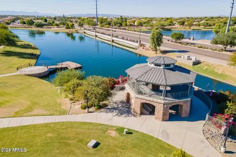 View/Area - 1069 E Periwinkle Way, Gilbert, AZ 85297 photo 5 of 22