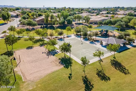 View/Area - 1069 E Periwinkle Way, Gilbert, AZ 85297 photo 16 of 22