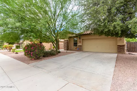 2974 E Ravenswood Dr, Gilbert, AZ 85298