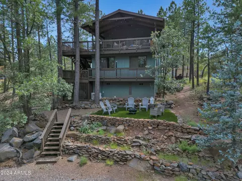 17280 Trailwinds Pl, Munds Park, AZ 86017