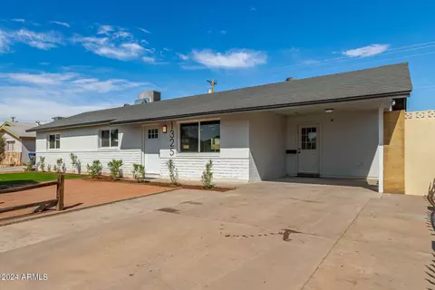 1325 S Pomeroy --, Mesa, AZ 85210 photo 2