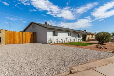1325 S Pomeroy --, Mesa, AZ 85210 photo 3
